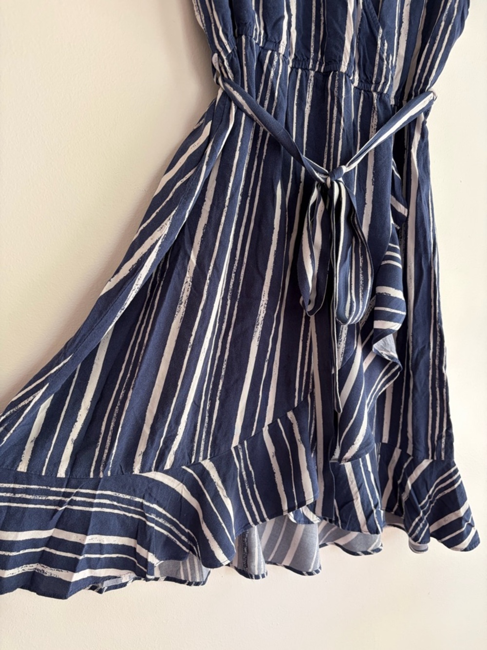 Naif Navy Blue and White Striped Wrap Front Belted Ruffle Dress Size L - Picture 3 of 7